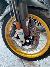Load image into Gallery viewer, VMX 19" 17" Tubeless Wheels For BMW R1200GS R1200GS Adventure 2013-2020 Black Hub & Gold Rim