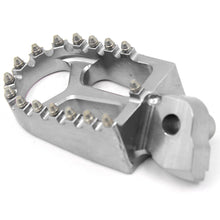 Load image into Gallery viewer, KKE BILLET CNC FOOTPEGS FOR YAMAHA YZ85 YZ125 YZ250 YZ426F YZ450F WR250F WR450F BLUE BLACK SILVER OPTIONAL