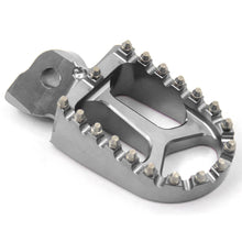 Load image into Gallery viewer, KKE BILLET CNC FOOTPEGS FOR YAMAHA YZ85 YZ125 YZ250 YZ426F YZ450F WR250F WR450F BLUE BLACK SILVER OPTIONAL