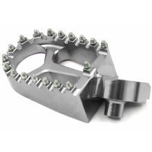 Load image into Gallery viewer, KKE BILLET CNC FOOTPEGS FOR YAMAHA YZ85 YZ125 YZ250 YZ426F YZ450F WR250F WR450F BLUE BLACK SILVER OPTIONAL